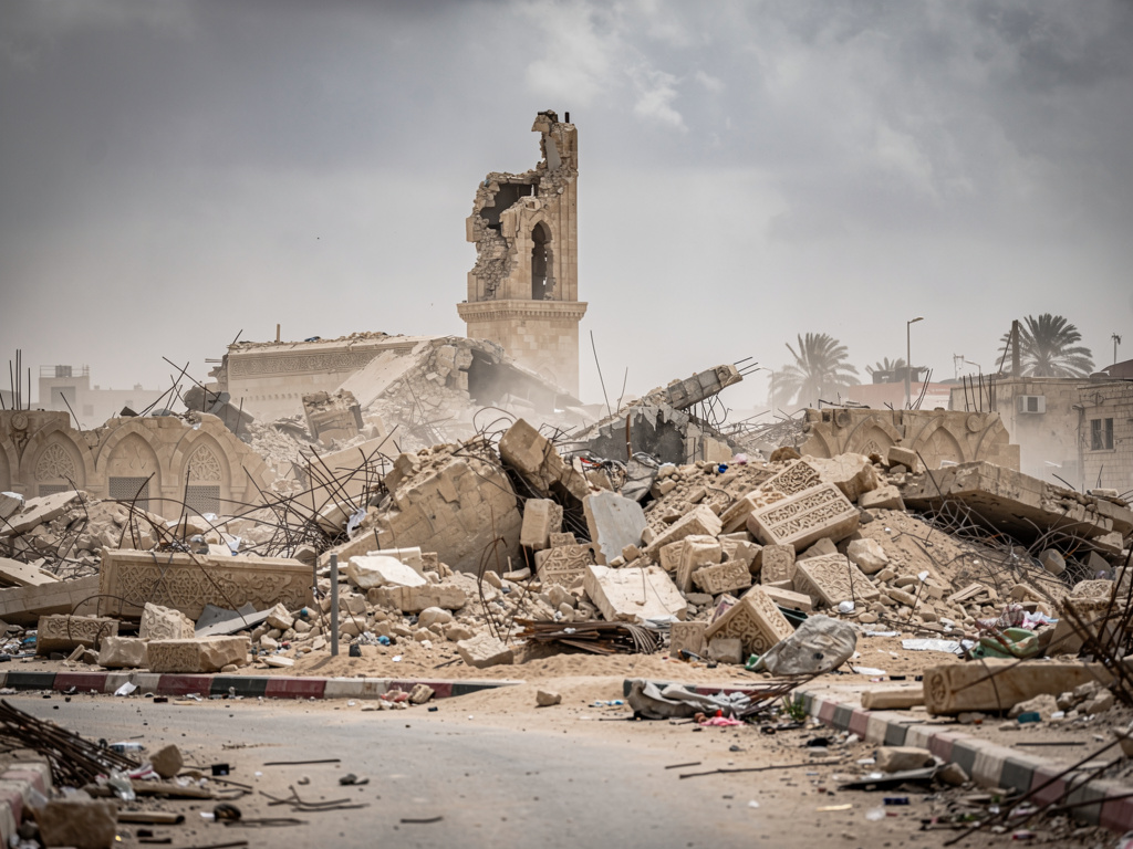 Gaza's Great Omari Mosque Destroyed in City Strike